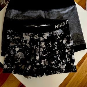 Athletic shorts -size med
